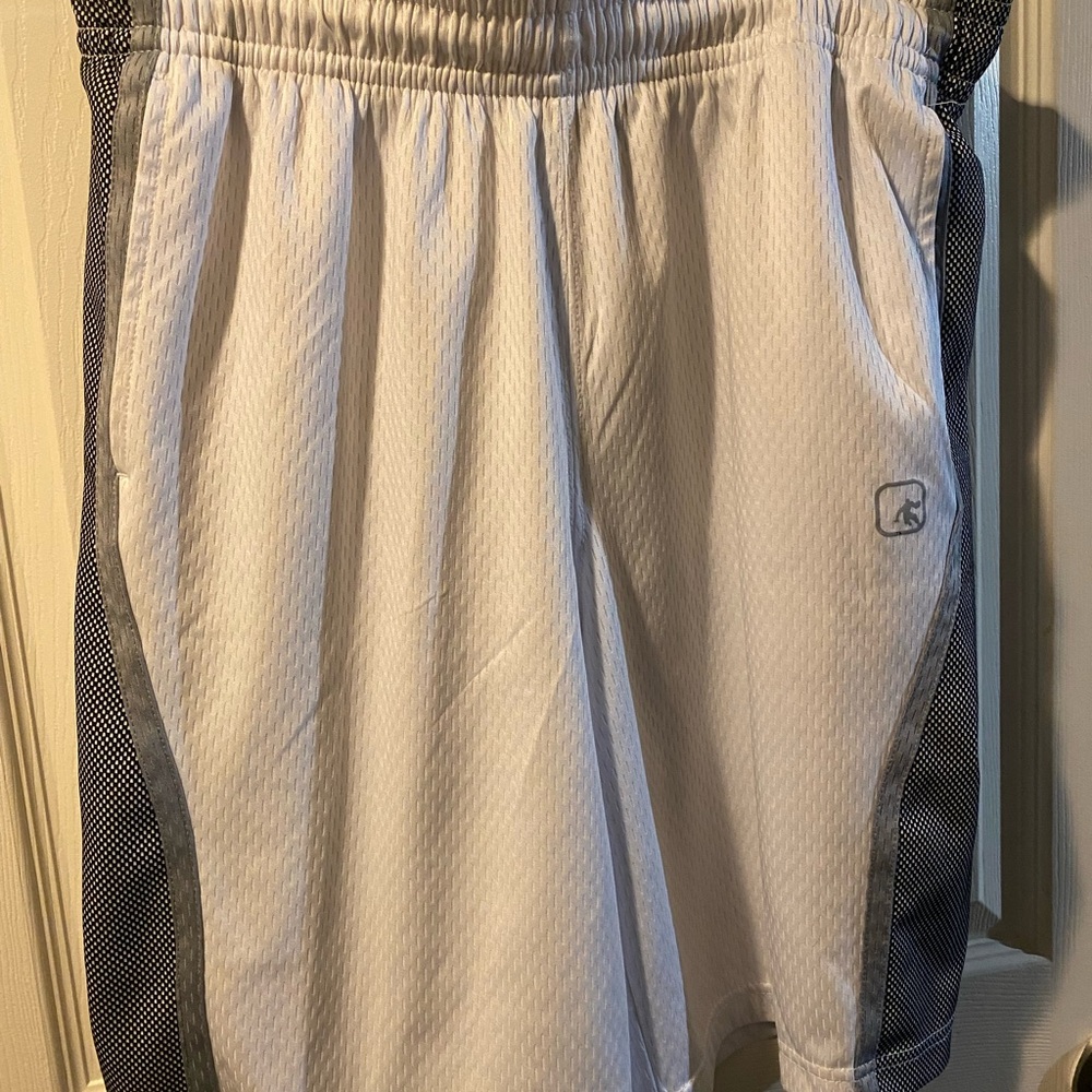 AND1 White and Black Athletic Shorts - Picture 6 of 6